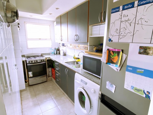 Venta 2 ambientes c/balcón muy buena luz