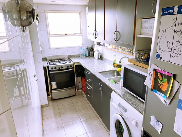 Venta 2 ambientes c/balcón muy buena luz
