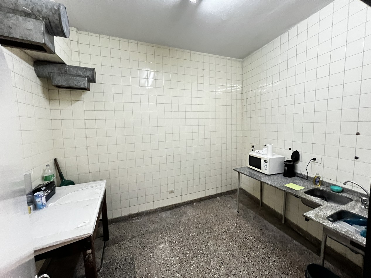 Local 100 m² Alquiler Sin Exp Dean Funes Al 800 a m Independencia