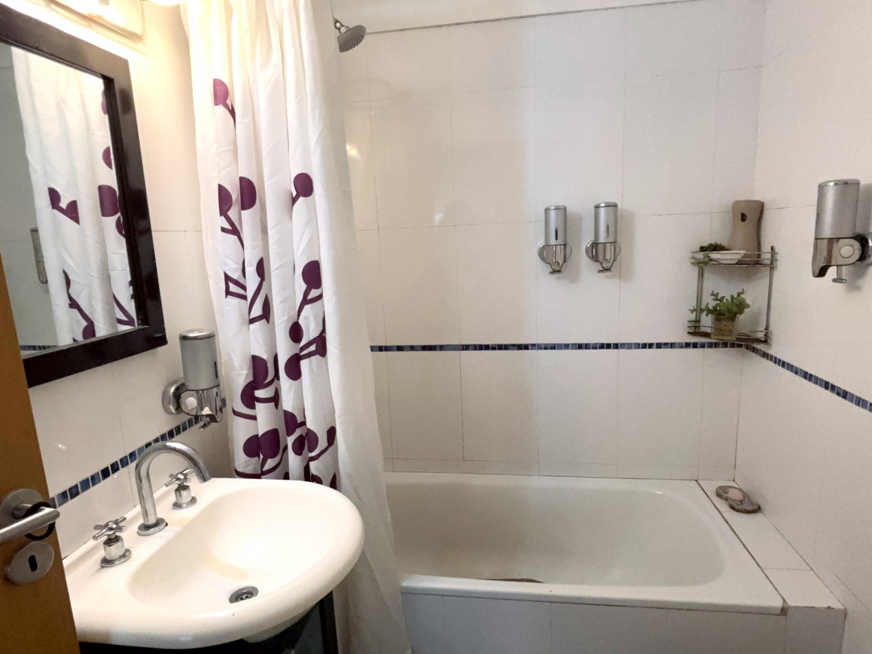 Caballito Hermoso Duplex de 3 Ambientes al Contrafrente, 1er Piso x Escalera: