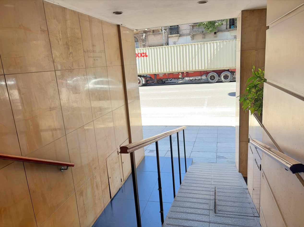 Venta 3 amb c/ lavadero, baño, toilette, balcon y baulera.