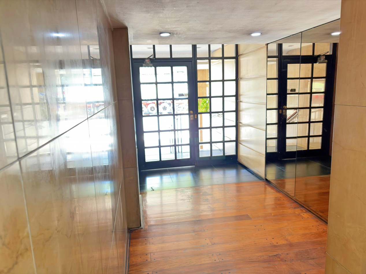 Venta 3 amb c/ lavadero, baño, toilette, balcon y baulera.