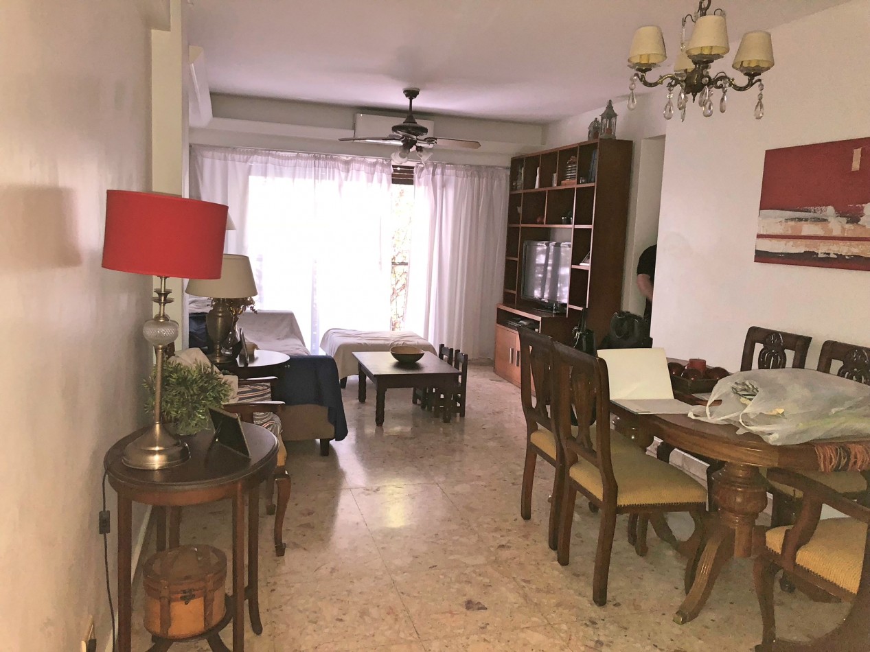 4 Ambientes c/balcon. Super luminoso con balcon corrido, vista abierta.