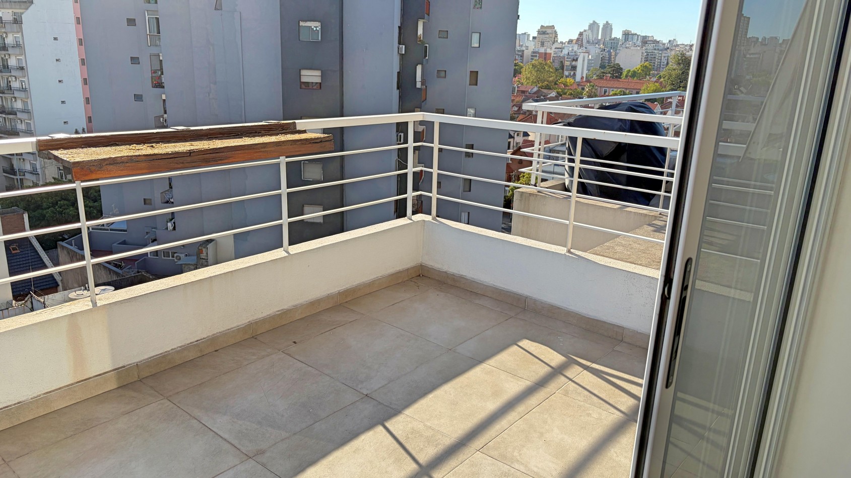 Semipiso 2 Ambientes + Balcon Terraza