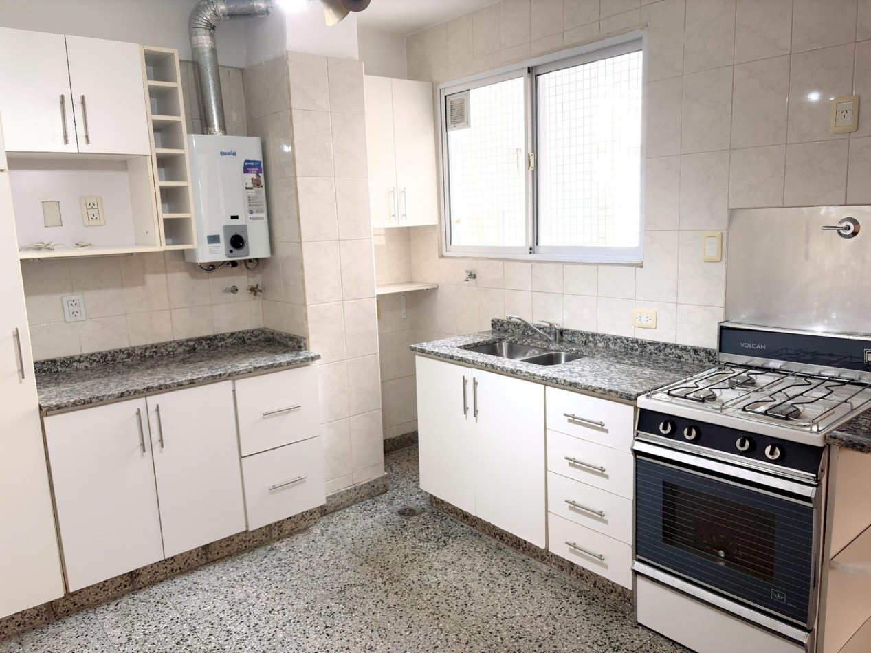 Almagro Cerca Subte Depto 3 Amb 4to Piso Contrafrente Balcon Cocina Comedor