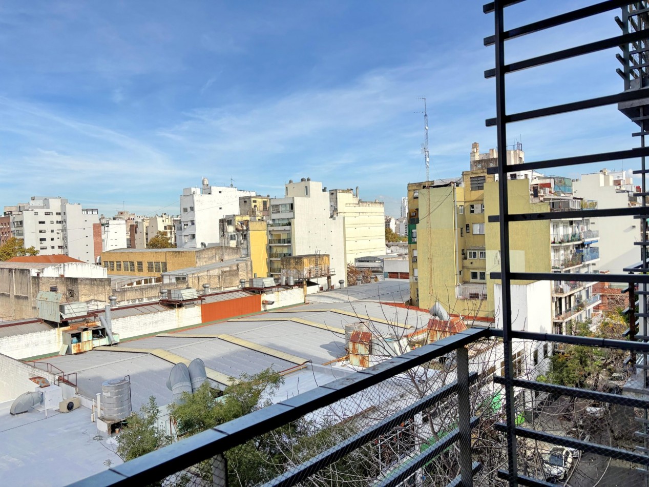 Monoambiente 40m2 con balcon