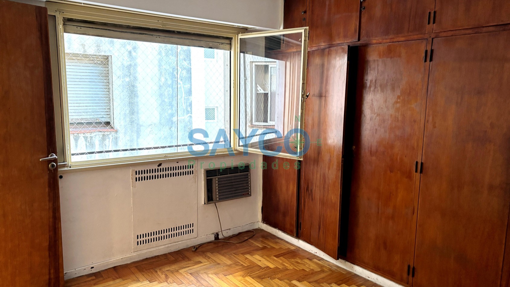 Vendo 2 ambientes con balcon