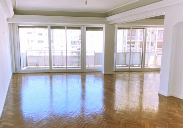 Alquilo PISO de 200 m2 con 5 dorm, 4 baños, balcones.