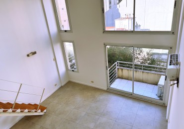63m2 Duplex de 2 Ambientes c/2 baños y balcon.